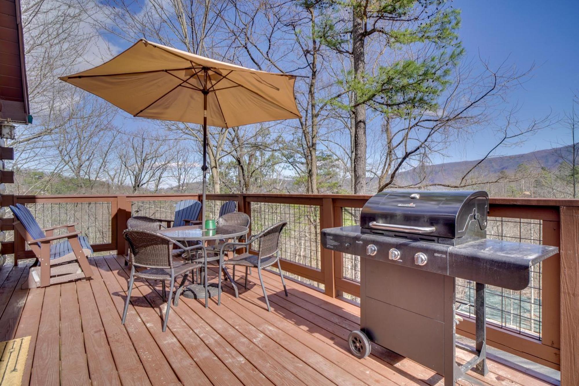 Hatcher Mtn Retreat Sevierville Cabin With Hot Tub! Exterior photo